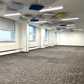 Pronájem kanceláře 152 m&sup2; Praha