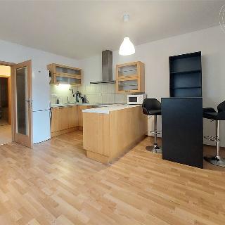 Pronájem bytu 2+kk 58 m² Květnice