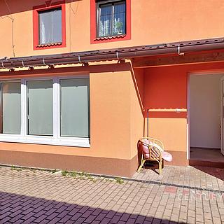 Prodej bytu 1+kk, garsoniery 88 m&sup2; Nupaky