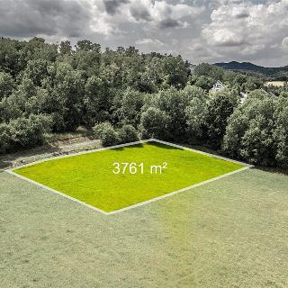 Prodej stavební parcely 3 761 m² Bělá pod Bezdězem