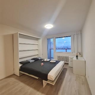 Pronájem bytu 2+kk 55 m² Praha, Bernolákova