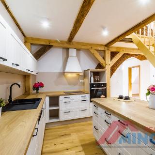 Pronájem bytu 3+kk 118 m² Slaný, Soukenická