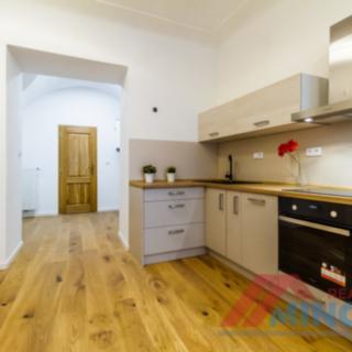 Pronájem bytu 1+kk, garsoniery 32 m² Slaný