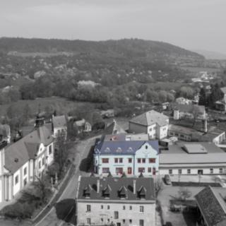 Prodej rodinného domu 688 m² Valeč
