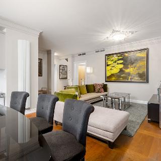 Prodej bytu 4+kk 175 m² Karlovy Vary, Vřídelní