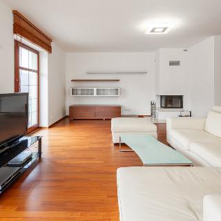 Prodej bytu 3+kk 153 m² Karlovy Vary, Nebozízek