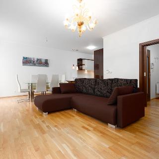 Prodej bytu 2+kk 76 m² Karlovy Vary, Libušina