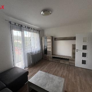 Pronájem bytu 3+1 65 m² Karlovy Vary, Západní