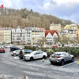 Prodej obchodu 100 m² Karlovy Vary, Divadelní náměstí