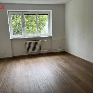 Prodej bytu 2+1 56 m² Karlovy Vary, Šumavská