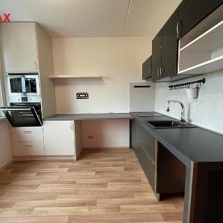 Pronájem bytu 1+1 35 m² Karlovy Vary, Úvalská