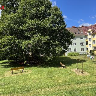 Prodej bytu 2+1 56 m² Karlovy Vary, Šumavská