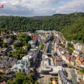 Prodej obchodu 115 m² Karlovy Vary, Divadelní náměstí