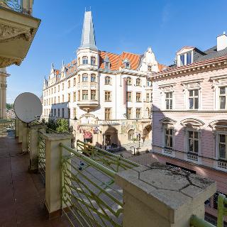 Prodej bytu 4+kk 143 m² Karlovy Vary, Zeyerova