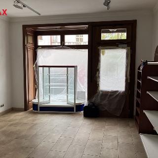 Pronájem obchodu 92 m² Karlovy Vary, Bulharská