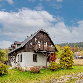 Prodej rodinného domu 237 m² Šindelová