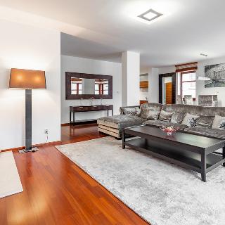 Prodej bytu 3+kk 152 m² Karlovy Vary, Nebozízek