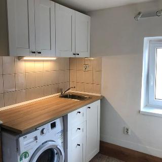 Prodej bytu 1+kk a garsoniéry 40 m² Nejdek, Husova