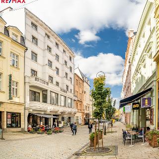 Prodej činžovního domu 2700 m² Karlovy Vary