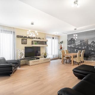 Prodej bytu 4+kk 154 m² Karlovy Vary, Libušina