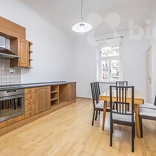 Pronájem bytu 5+kk 144 m&sup2; Praha