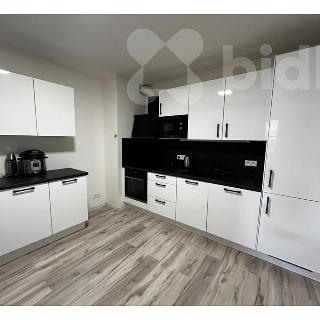 Pronájem bytu 3+1 67 m² Praha