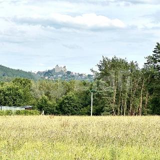 Prodej stavební parcely 2 016 m² Dolní Město, 