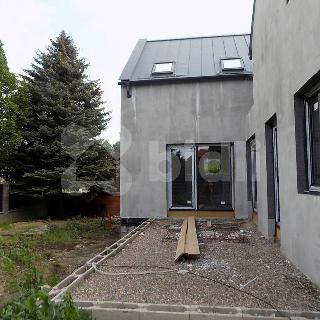 Prodej rodinného domu 135 m² Praha, Pplk. Nováčka