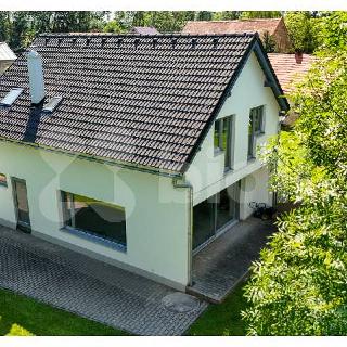 Prodej rodinného domu 126 m² Líbeznice, Na rybníčku