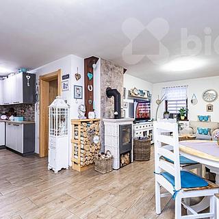 Prodej rodinného domu 110 m&sup2; Nečtiny