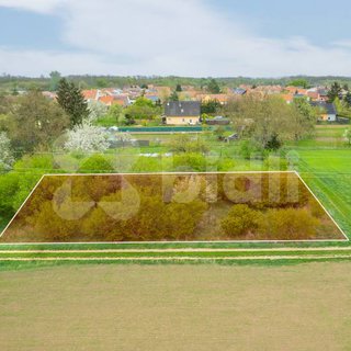 Prodej stavební parcely 664 m² Rajhradice