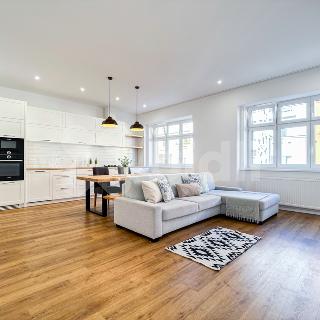 Pronájem bytu 3+kk 91 m² Pardubice