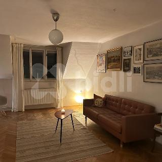 Pronájem bytu 2+1 92 m² Praha, Puškinovo náměstí