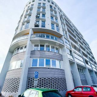 Prodej bytu 3+kk 106 m² Hradec Králové, Palachova