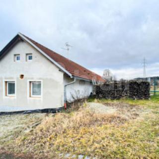 Prodej rodinného domu 300 m² Žárovná