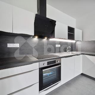 Pronájem bytu 3+kk 94 m² Žacléř, Rýchorské náměstí