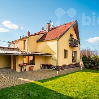 Pronájem rodinného domu 104 m² Košťany