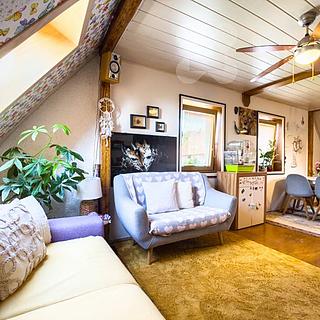 Prodej bytu 4+kk 66 m&sup2; Holýšov