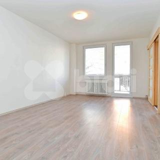 Prodej bytu 3+1 77 m² Praha, Breitcetlova