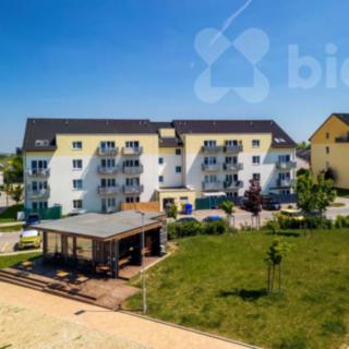 Prodej bytu 1+kk a garsoniéry 39 m² Chýně, Uherova