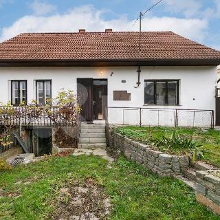 Prodej rodinného domu 117 m² Štěnovice, Krátká