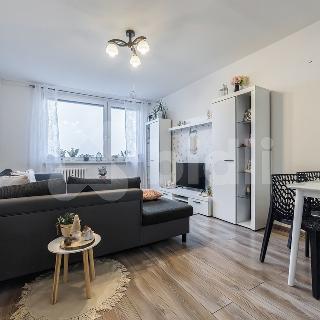 Pronájem bytu 4+kk 88 m² Praha