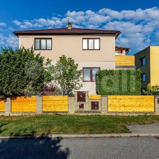 Prodej bytu 4+kk 85 m² Hůry, Horní