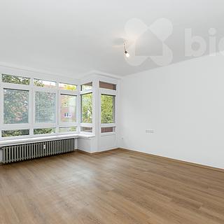 Pronájem bytu 3+1 90 m² Hradec Králové