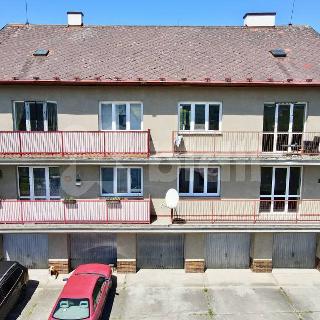 Prodej bytu 3+1 75 m² Švihov, Školní