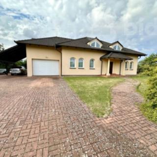 Prodej rodinného domu 314 m&sup2; Stolany