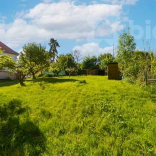 Prodej stavební parcely 615 m² Starý Plzenec