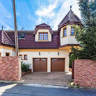 Prodej rodinného domu 267 m&sup2; Praha