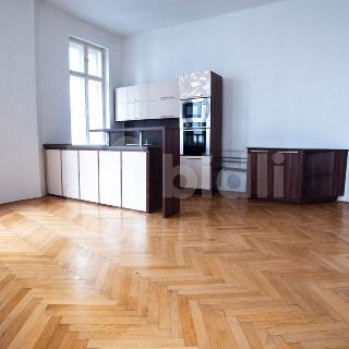 Pronájem bytu 2+1 102 m² Ostrava, Vojanova