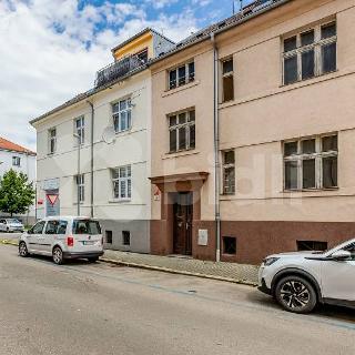 Prodej rodinného domu 226 m² České Budějovice, Fr. Hrubína